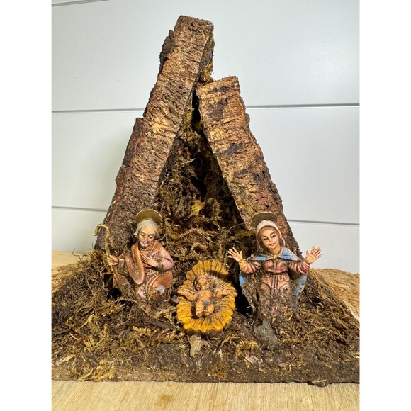 VTG Fontanini Nativity Crèche Mary, Joseph, Baby Jesus Manger- Italian - Picture 1 of 12